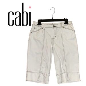 CABI #881 Out N About Short Bermuda Denim Off White Ivory Stretch 13" Women’s 6